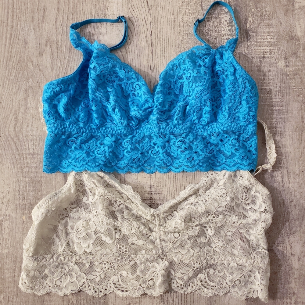 Gilly Hicks & Tarea Lace 2 Bralette Lot Small